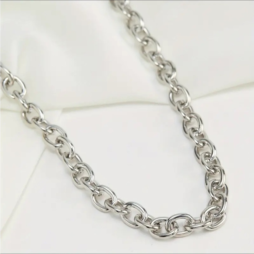 Silver Heart Shaped Evil Eye Pendant Necklace - Picture 4 of 5